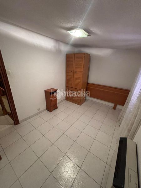 Foto a3b265f7-1e16-40a0-9a1a-d38ee5c04127. Casa aparellada a Entrevías Madrid