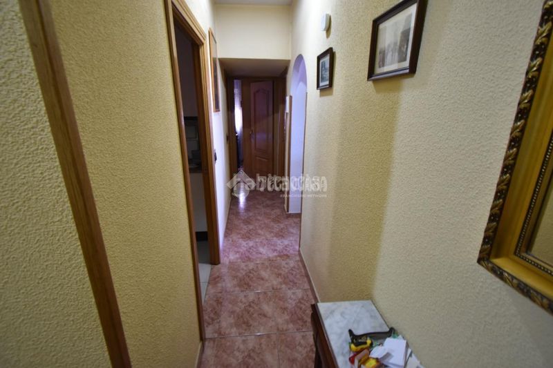 Foto bac39f00-4fa1-4c9a-8308-90e2b95a8279. Pis amb calefacció a Entrevías Madrid