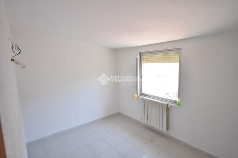 Foto d13e15ee-c8eb-46ed-9c6a-593791b28d49. Casa bifamiliare con riscaldamento in Entrevías Madrid
