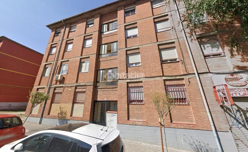 Foto e37c0559-a5a7-4172-88e8-c15a9d3670dd. Pis a Entrevías Madrid