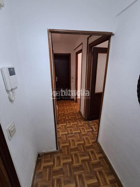 Foto a8e4c2eb-b045-487f-8065-6c837012f9aa. Piso  en venta en Entrevías Madrid