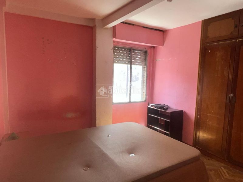 Foto d6b0f3b3-2594-4387-ba4d-de47edb2c999. Piso  en venta en Aluche Madrid