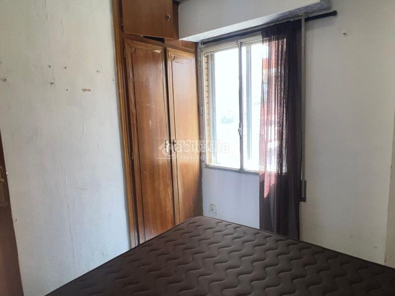 Foto db3ab0ce-03f6-46f5-afd9-d39426063e08. Piso  en venta en Aluche Madrid