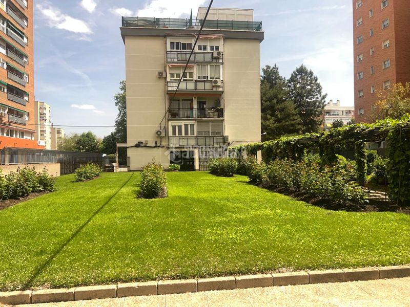 Foto facc2983-f7d0-455c-bb14-0b83c97a64e1. Piso  en venta en Aluche Madrid