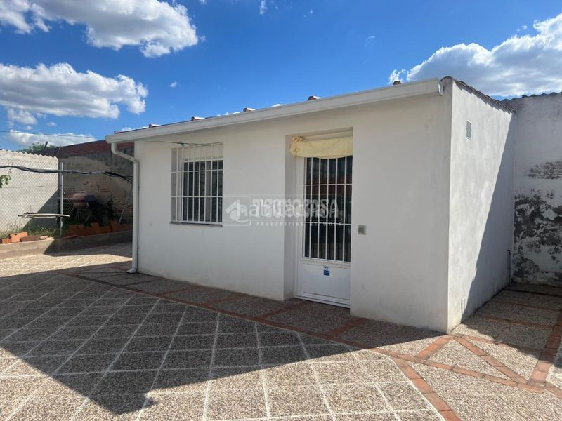 Foto 093fd270-218e-40c2-9d08-d48bbbddd4a4. Casa  en venta en Campamento Madrid
