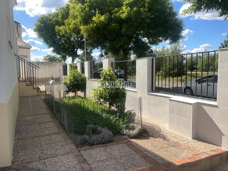 Foto 11516220-ed31-4341-9f56-17030dcd8779. Casa  en venta en Campamento Madrid