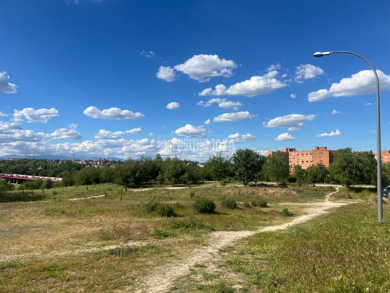 Foto 95c53e10-4226-4af7-b6e5-510037b975fd. Casa  en venta en Campamento Madrid