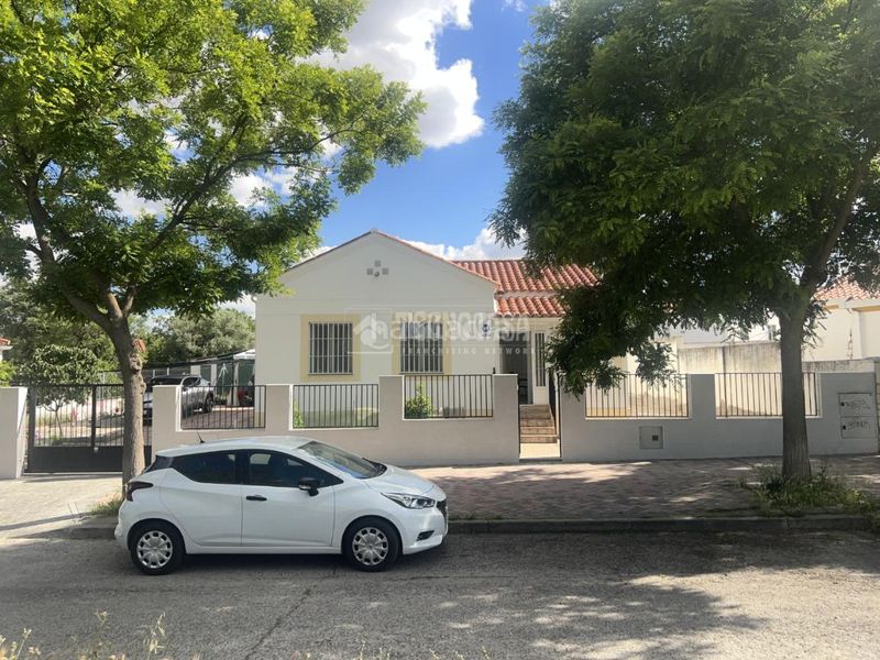 Foto f85d29b5-9f5b-4cda-bdc6-63b226501de7. Casa  en venta en Campamento Madrid