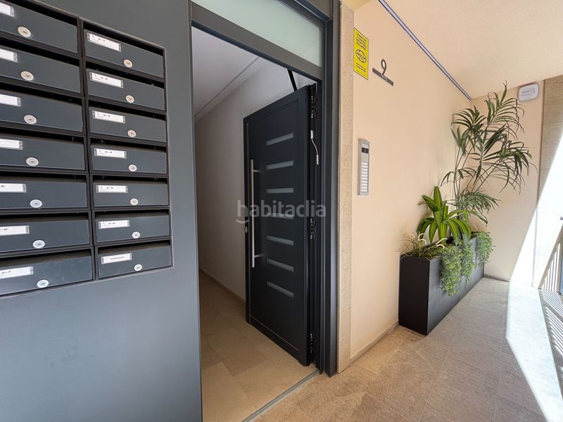 Foto cc945fae-e128-44da-a4b3-ed0a437b54af. Duplex 91m<sup>2</sup> con riscaldamento parcheggio in Centre Figueres