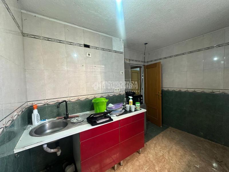 Foto 1442d57b-6c15-4a33-8507-cdb10a55e16b. Piso  en venta en Reyes Católicos Alcalá de Henares