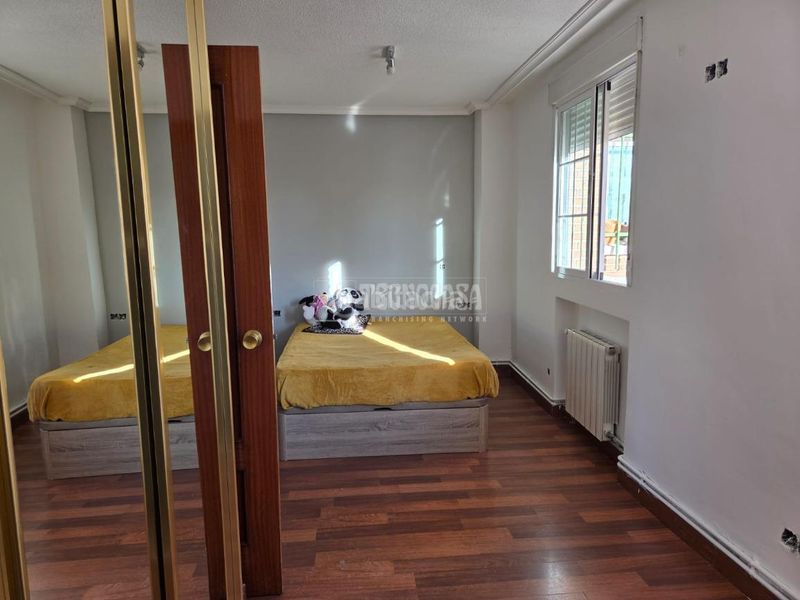 Foto c9c184a4-9e0a-45a9-8738-1e83b0512017. Piso  en venta en Amposta Madrid