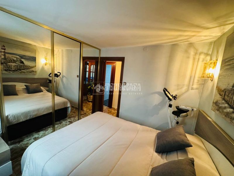 Foto bead0939-6bda-46c5-9ad6-1a59620ac1a1. Pis a Amposta Madrid
