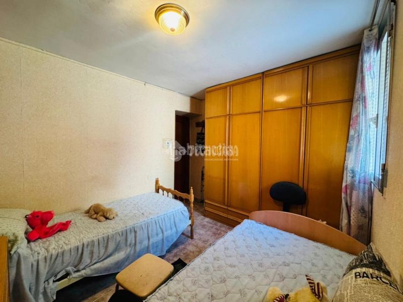 Foto c19b8d98-3791-40c8-9350-a2187c7c4050. Pis a Amposta Madrid