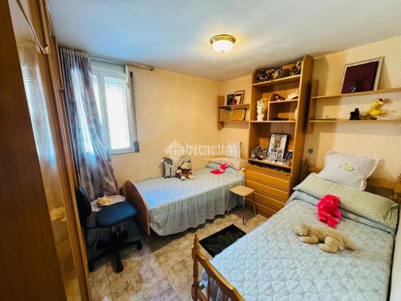 Foto fd70183d-9bf7-4b70-b6e9-9041ef75d455. Pis a Amposta Madrid