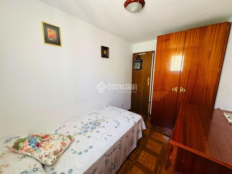 Foto e45c3600-95c1-4a18-83f9-6f4cad313440. Pis a Amposta Madrid