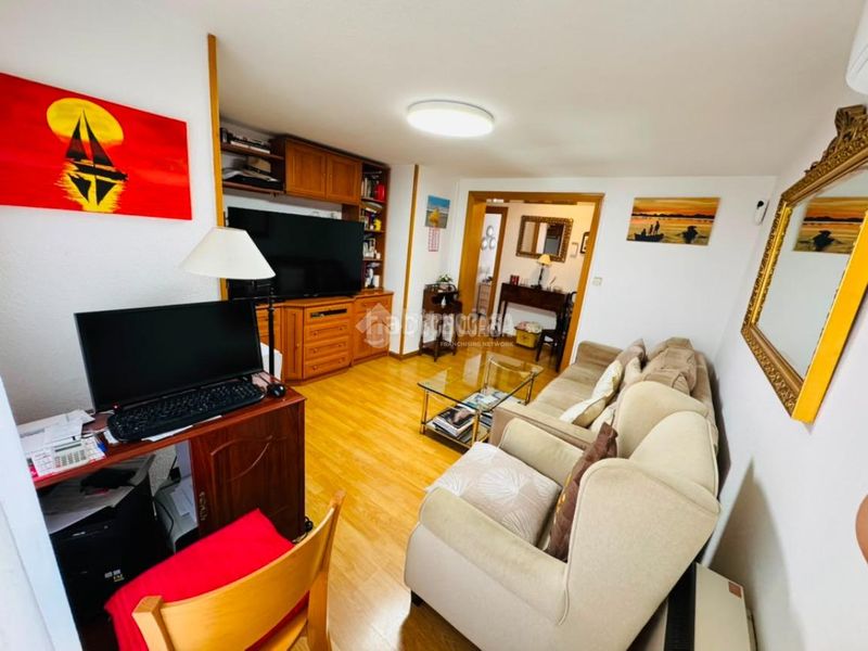 Foto 33603d23-d573-43ed-94de-a15bbda40aa6. Piso  en venta en Amposta Madrid