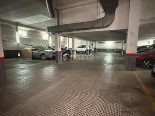 Parking coche en Guindalera