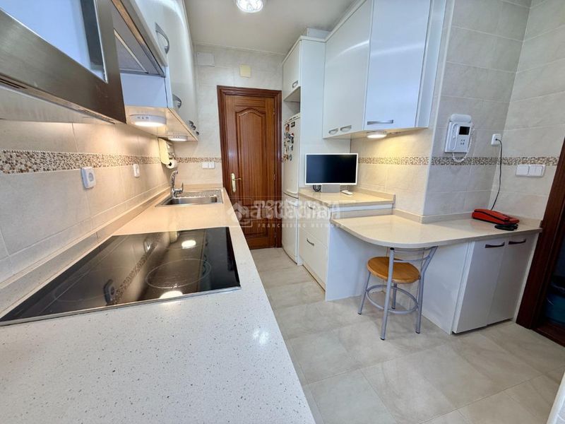 Foto 9a3819c9-70b4-43f1-859b-3a0115131afa. Pis a Guindalera Madrid