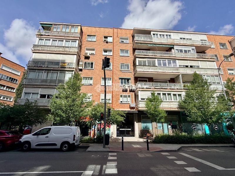 Foto e09c5666-c09d-4b5c-88d6-0618373f426b. Pis a Guindalera Madrid