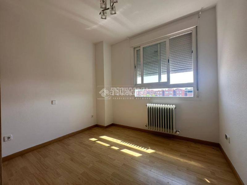 Foto 4a378508-5310-47f2-b754-c6716ab5a066. Ático  en venta en Centro Torrejón de Ardoz
