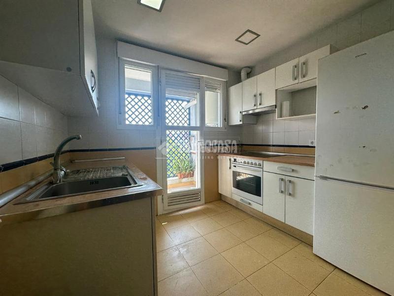 Foto f21517b0-ca54-4c6c-9471-27f123320a69. Ático  en venta en Centro Torrejón de Ardoz