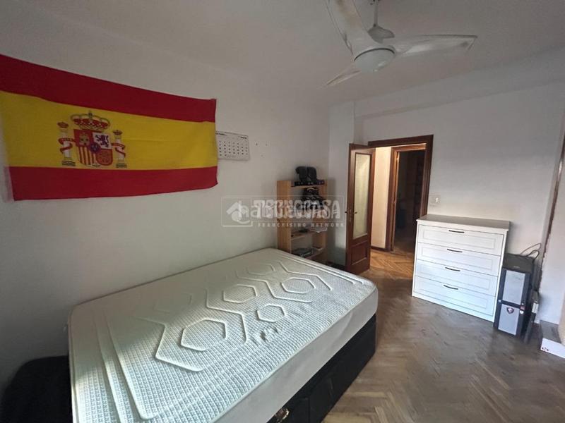 Foto a0a34eac-eb4f-4268-84a8-919120da1af8. Flat with heating in Cuatro Caminos - Azca Madrid