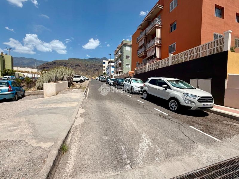 Foto c83d7fd7-d33a-4735-a184-23866b2e2ecf. Car parking in Las Caletillas - Punta Larga Candelaria
