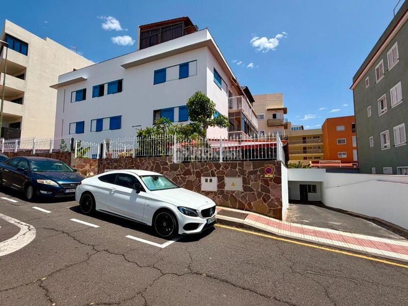 Foto d4ff7c34-1cbc-4d39-aa9e-3b7c07a51a04. Car parking in Las Caletillas - Punta Larga Candelaria