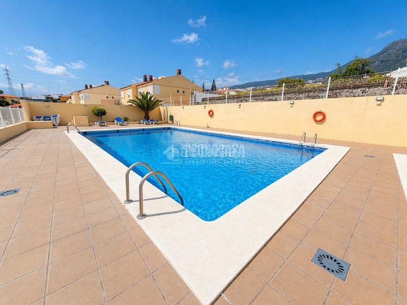 Foto 155302a2-3724-4c8f-bf7f-bdaa625b37aa. Casa aparellada a Araya Candelaria