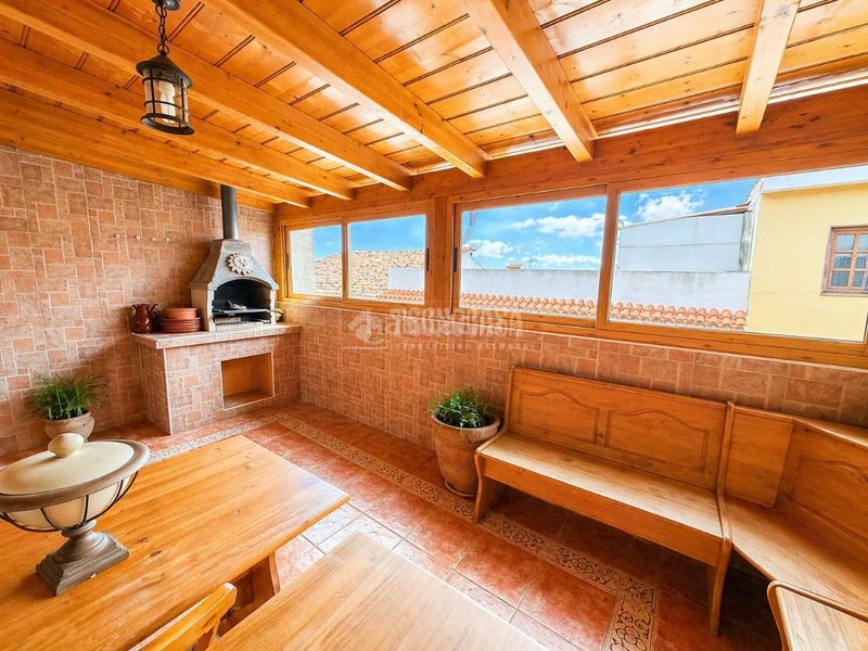 Foto 31ee0f76-f1ca-4ded-b7bd-0e2d5a2d62c2. Casa aparellada a Araya Candelaria