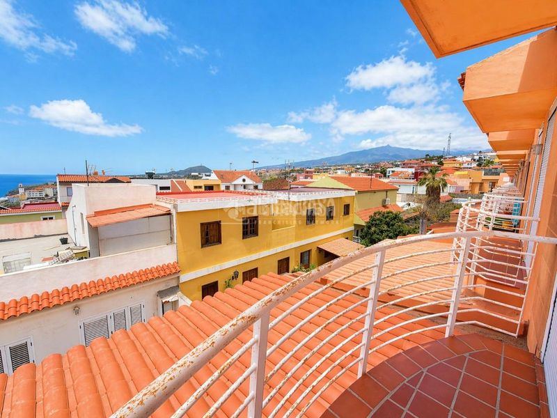 Foto f3c5b54a-3b84-43b8-aeac-ef80d0ed2307. Casa aparellada a Araya Candelaria