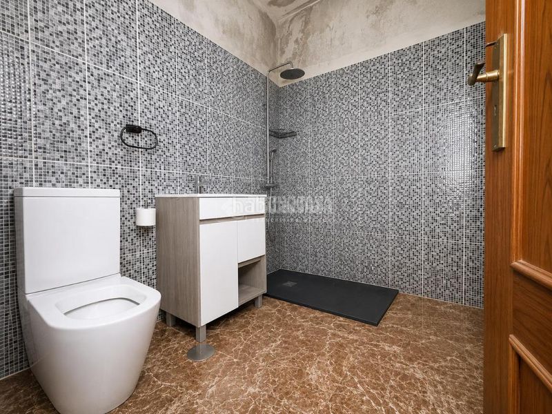 Foto a31a675a-02a6-41b6-b8f3-6e3ef664c016. Casa aparellada a Hermigua