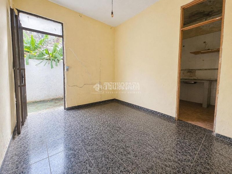 Foto a7307303-4835-45f0-9a7a-a69216da65c7. Casa aparellada a Hermigua