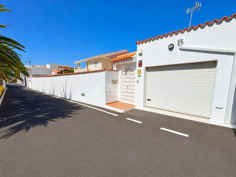 Foto aba32ad2-6a1b-4f55-85be-502349129894. Casa amb aparcament piscina a Barranco Hondo Candelaria