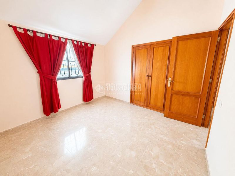 Foto ccef84dc-8cda-48e3-a8ae-dd07817120d5. Casa amb aparcament piscina a Barranco Hondo Candelaria