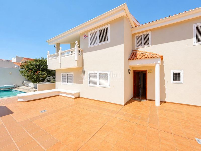 Foto dc21a430-e643-428e-b742-c7ef30c2905e. Casa amb aparcament piscina a Barranco Hondo Candelaria