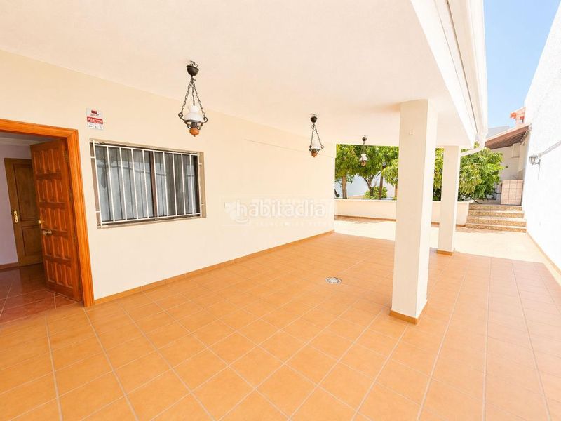 Foto ee2e5fed-ae0d-40f3-b4ba-1b663405da8b. Casa amb aparcament piscina a Barranco Hondo Candelaria