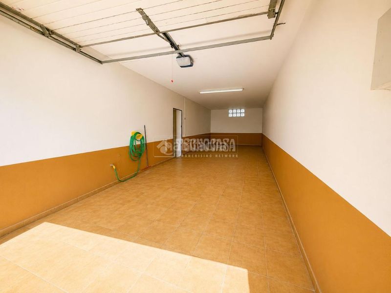 Foto f2c985d7-0ab8-4f23-b3c9-6beeb8bb959e. Casa amb aparcament piscina a Barranco Hondo Candelaria