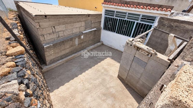 Foto 411b4d8a-1e42-458c-89e3-938bae203068. House with parking in igueste de Candelaria Candelaria
