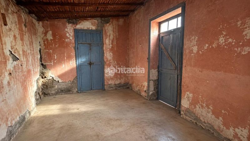 Foto e01ccf8b-148e-4cf4-97f8-34bb34f05947. House with parking in igueste de Candelaria Candelaria