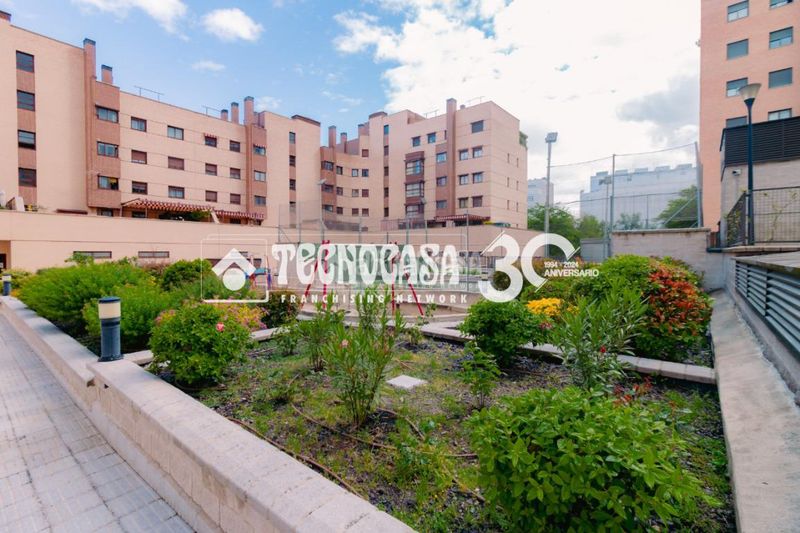 Foto 5372aabe-1b62-4d24-8192-b1c37c254101. Pis amb calefacció aparcament piscina a Simancas Madrid