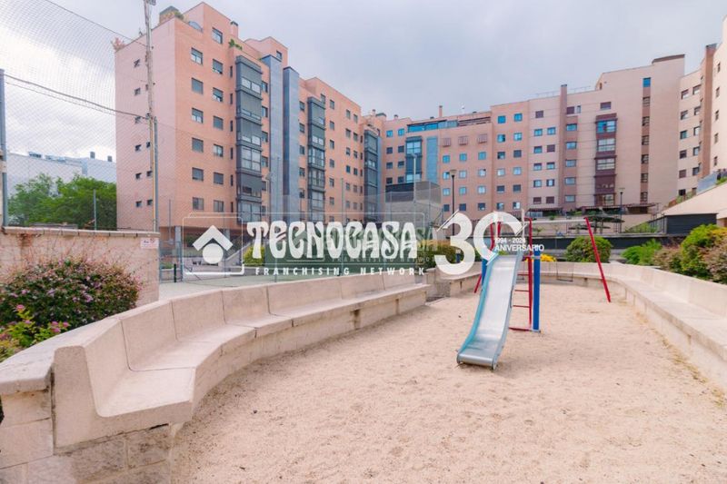 Foto db5aff33-2e13-4436-85a3-ef755e02388e. Pis amb calefacció aparcament piscina a Simancas Madrid