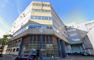 Local Comercial a Simancas. Nave en venta en madrid