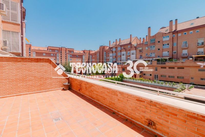 Foto b1ec8c4a-38a1-4fac-b016-28da8be86856. Pis amb aparcament a Salvador Madrid