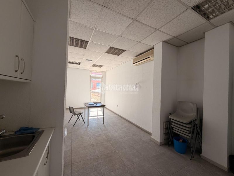 Foto e8741d02-2117-4877-95f7-baf3f9eed1b3. Affitto edificio in Simancas Madrid
