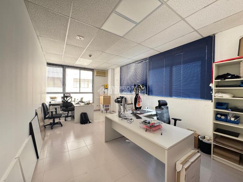 Foto 28f02e5e-396b-4fda-b8db-547dac1ee8a1. Local comercial nave en venta en Simancas Madrid