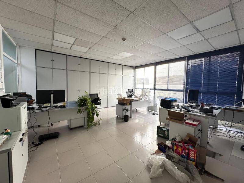Foto 428ccfd5-ae63-4b4e-b85e-dfd37c63228d. Local comercial nave en venta en Simancas Madrid
