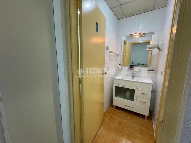 Foto 631197d0-39f3-4d1a-acd3-7b271a3796e1. Local comercial nave en venta en Simancas Madrid
