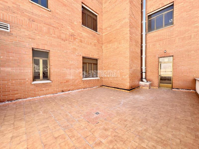 Foto 519785bc-5037-4077-9cde-adee05dcb22d. Édifice dans Simancas Madrid