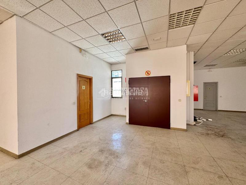 Foto b50f5695-bcf6-4936-bf84-78aa396c0a36. Édifice dans Simancas Madrid